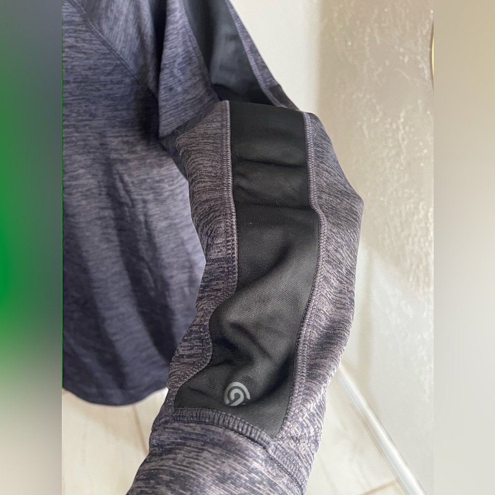 CHAMPION LONG SLEEVE TOP - Picture 5 of 7